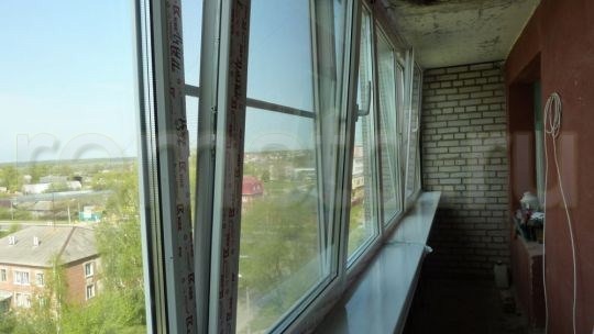 На лоджии установлено новое остекление Утепление лоджии