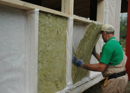 Уладка волокнистого утеплителя Rockwool Уладка волокнистого утеплителя Rockwool